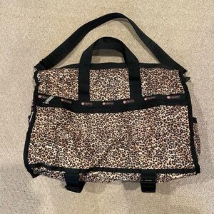 Le Sportsac Leopard Print Women's Large Tote Bag